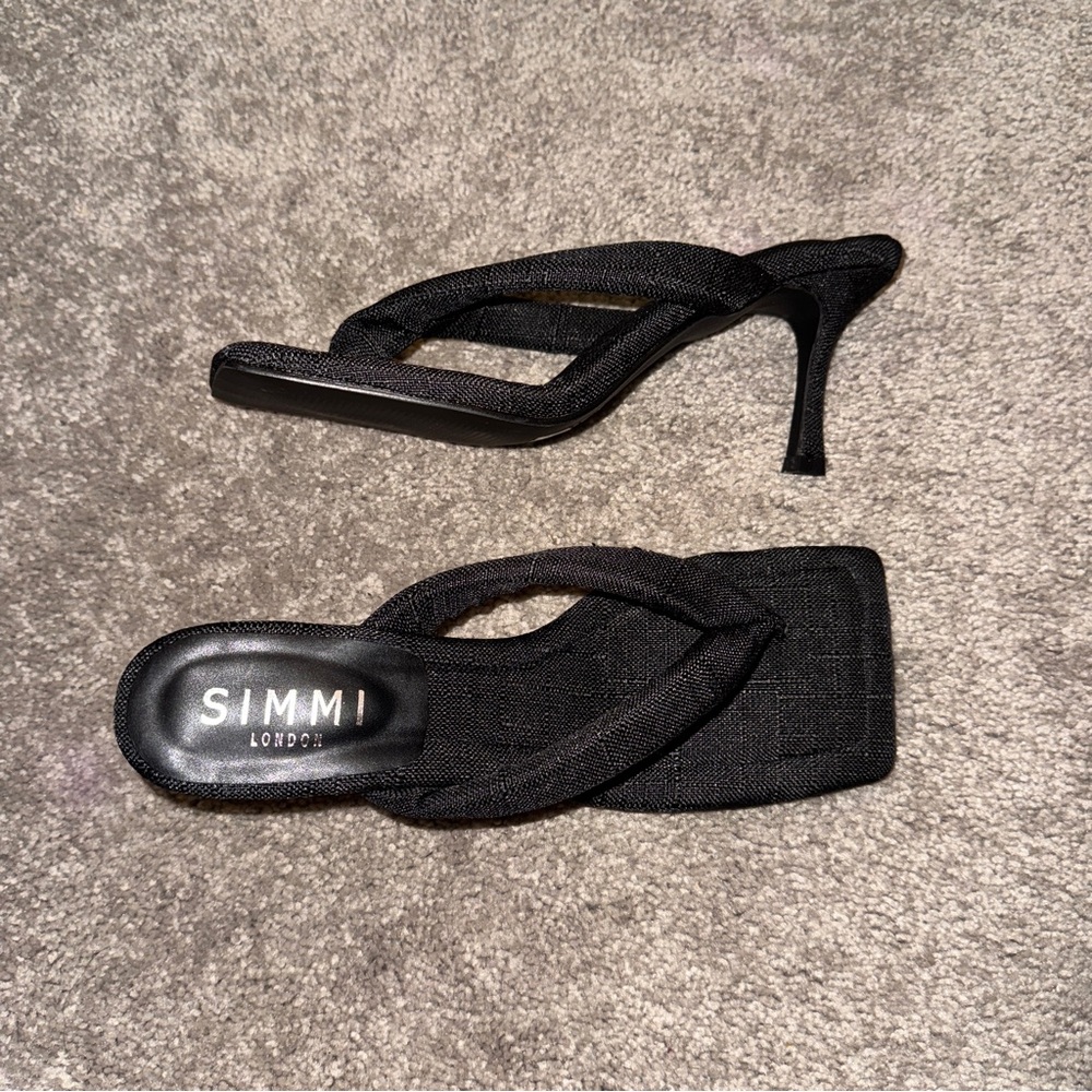 Elegant Black Stiletto Heels with Thong Strap